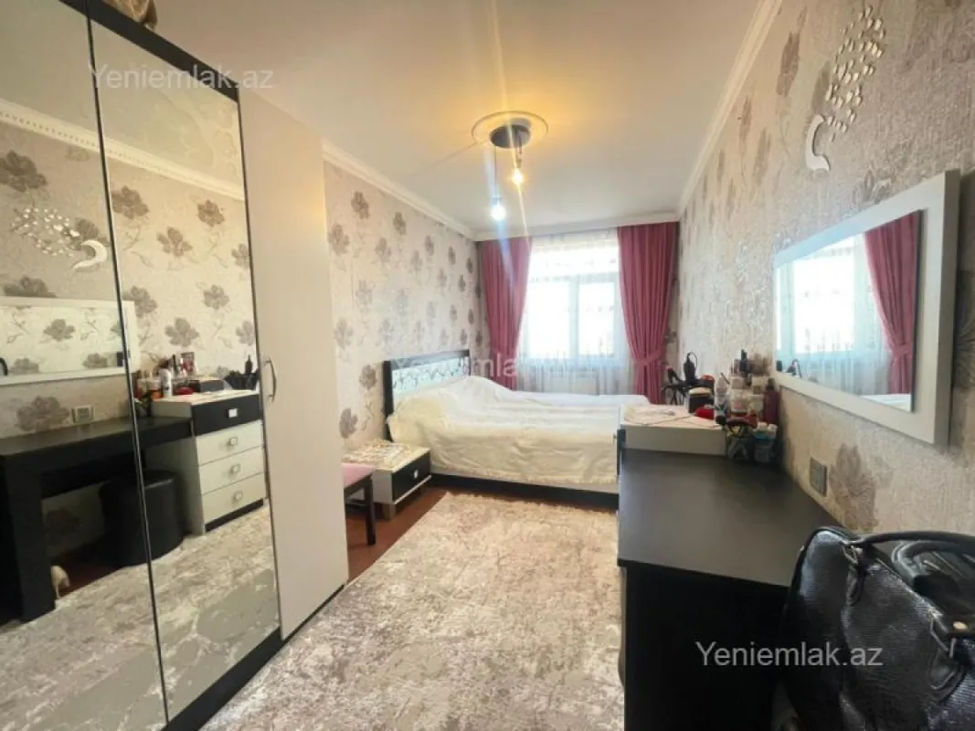 Satılır 3 otaqlı köhnə tikili 56 m²