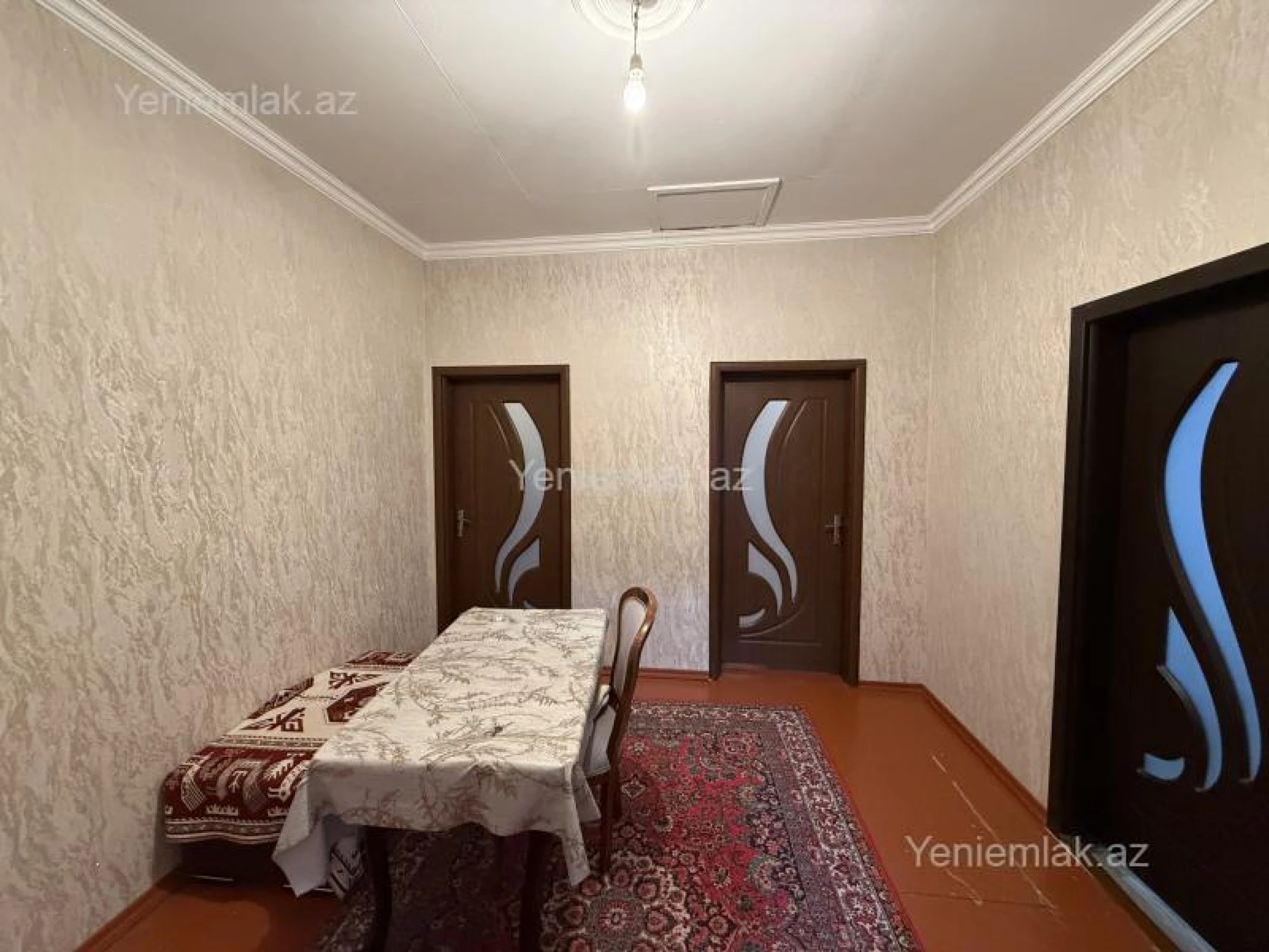 Satılır 6 otaqlı həyət evi 200 m²