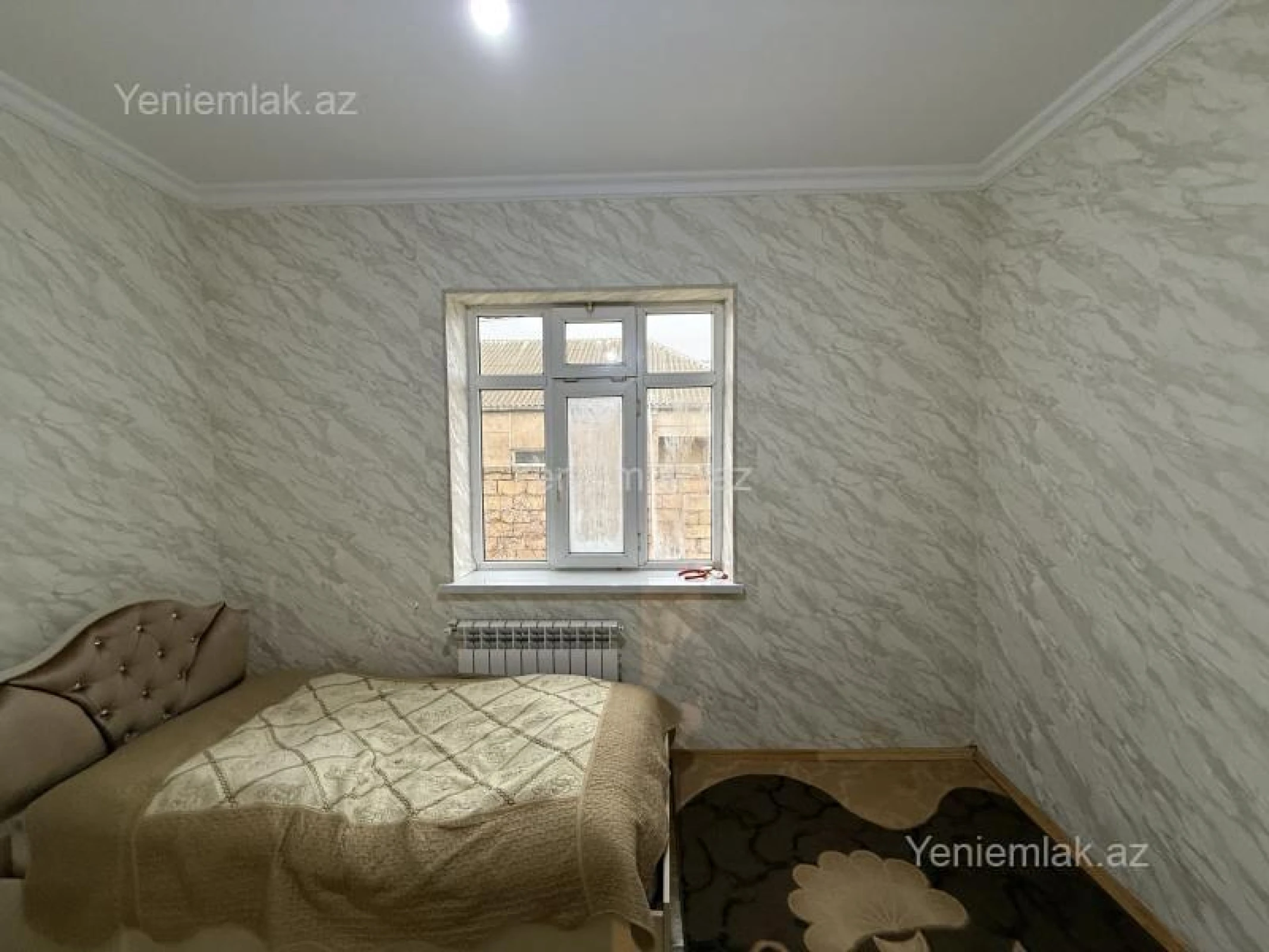 Satılır 6 otaqlı həyət evi 200 m²