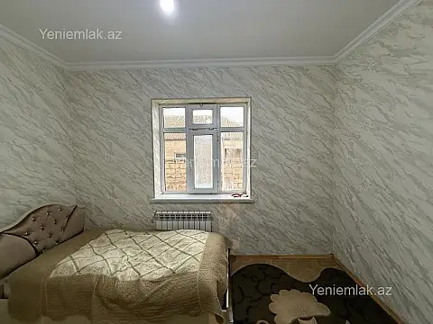 Satılır 6 otaqlı həyət evi 200 m²