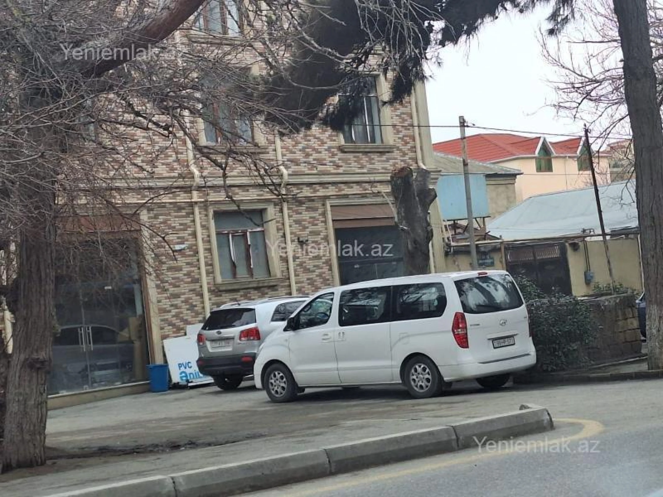 Satılır 11 otaqlı obyekt 450 m²