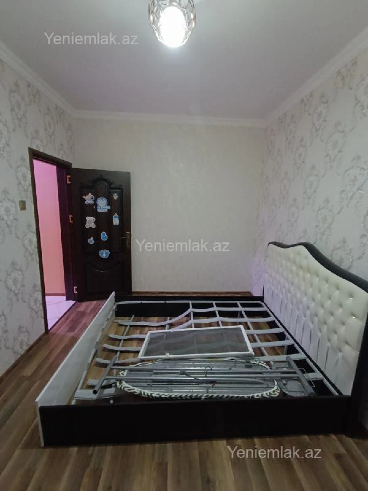 Satılır 4 otaqlı köhnə tikili 93 m²
