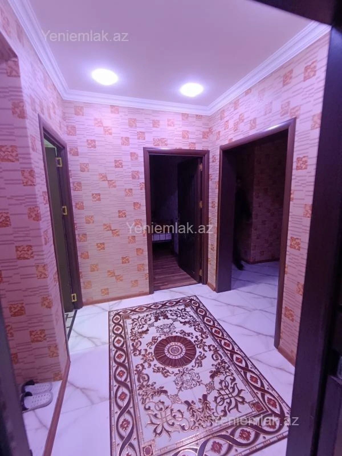 Satılır 4 otaqlı köhnə tikili 93 m²