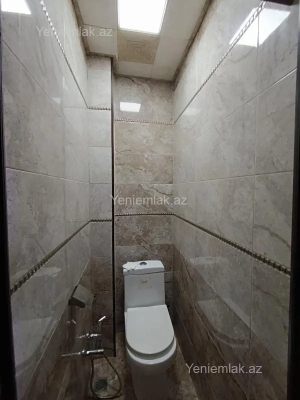 Satılır 4 otaqlı köhnə tikili 93 m²