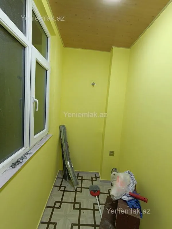 Satılır 4 otaqlı köhnə tikili 93 m²