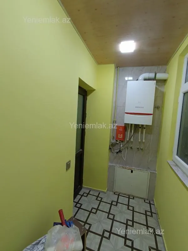 Satılır 4 otaqlı köhnə tikili 93 m²