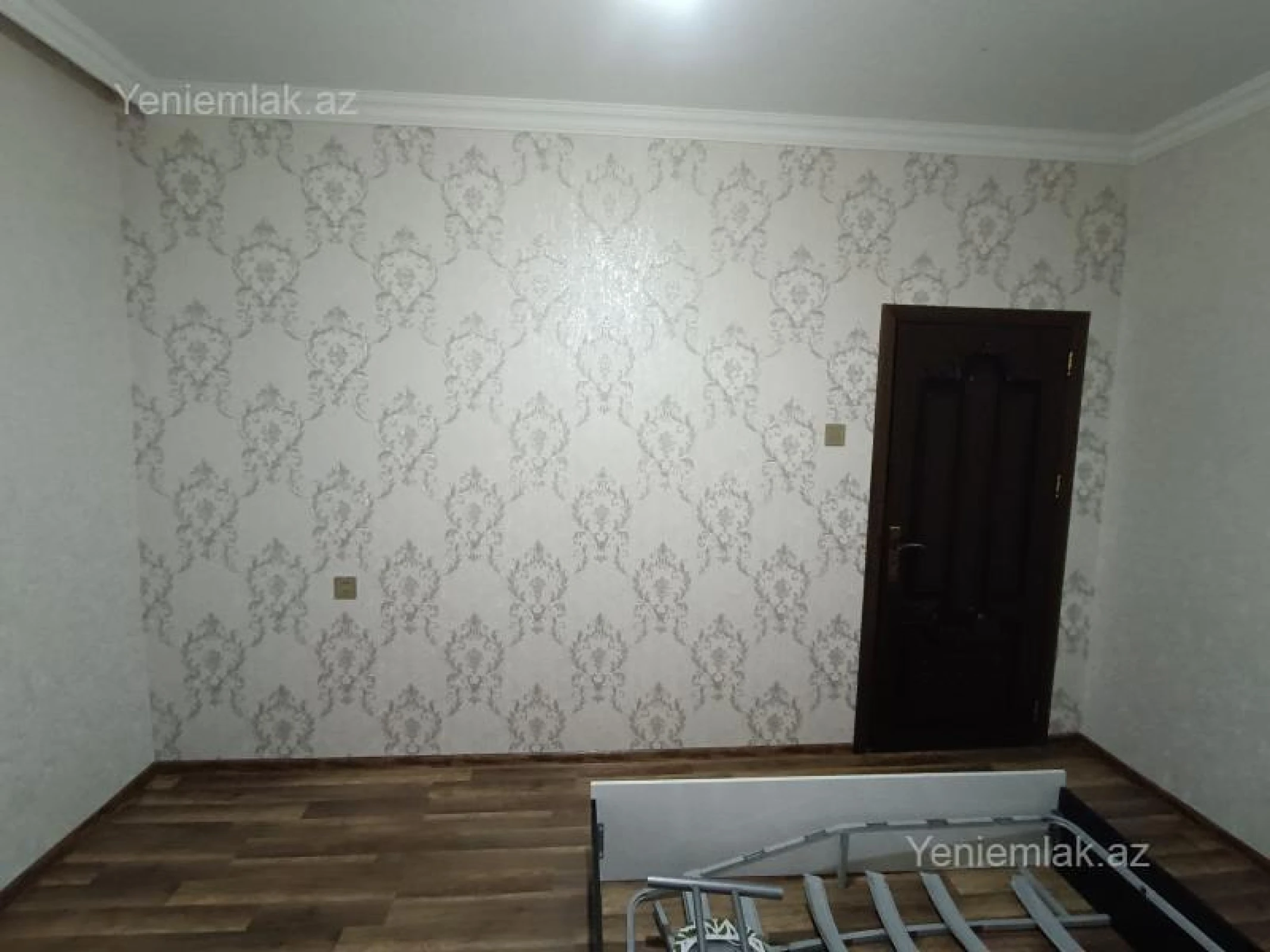 Satılır 4 otaqlı köhnə tikili 93 m²