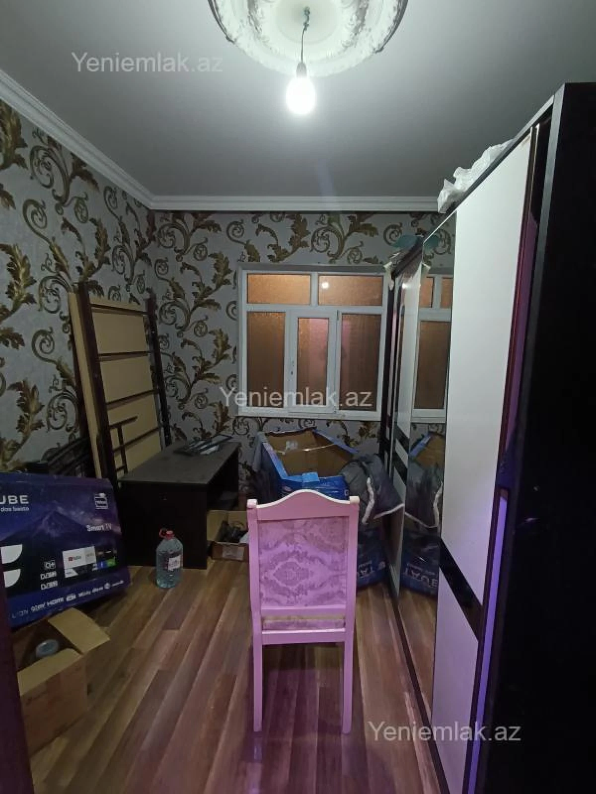 Satılır 4 otaqlı köhnə tikili 93 m²