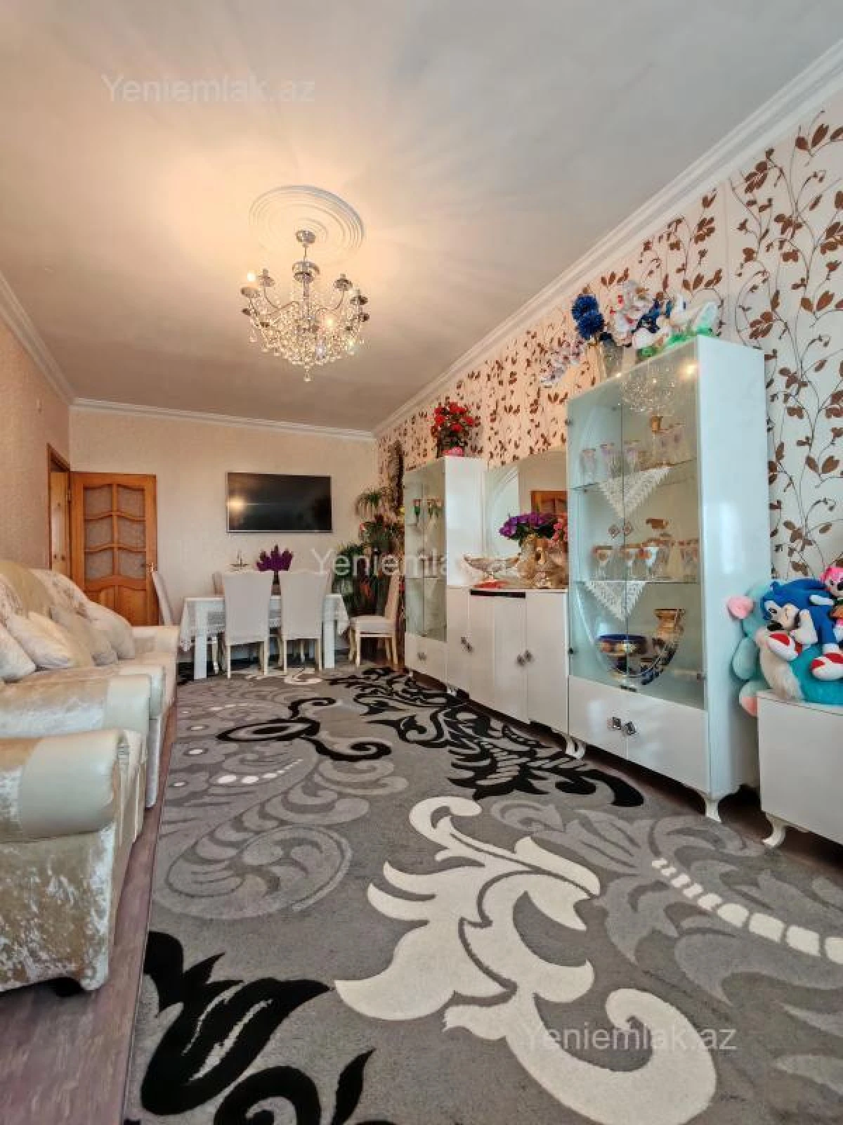 Satılır 3 otaqlı köhnə tikili 95 m²