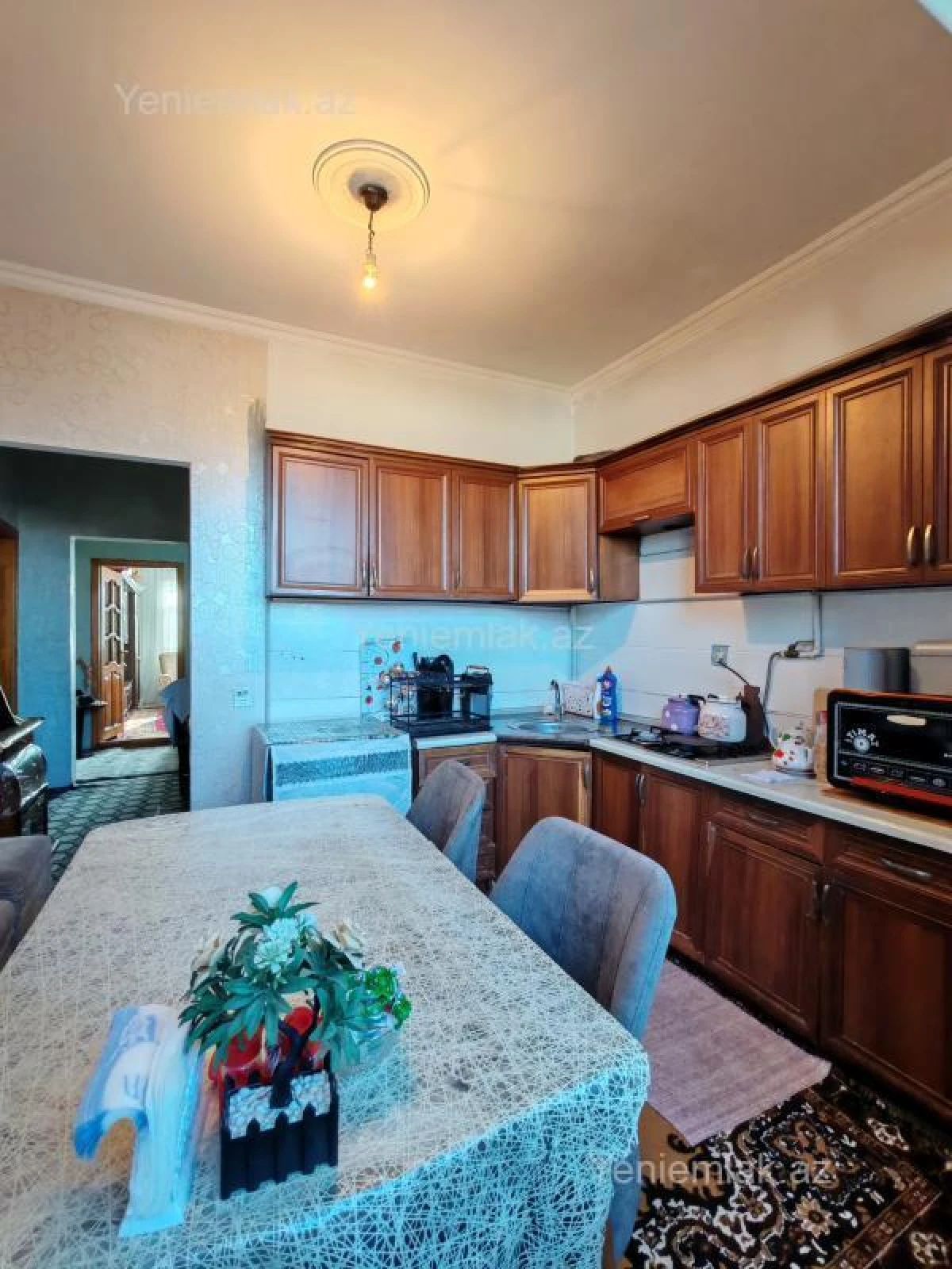 Satılır 3 otaqlı köhnə tikili 95 m²