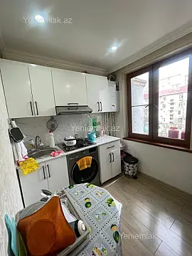 Satılır 2 otaqlı köhnə tikili 50 m²