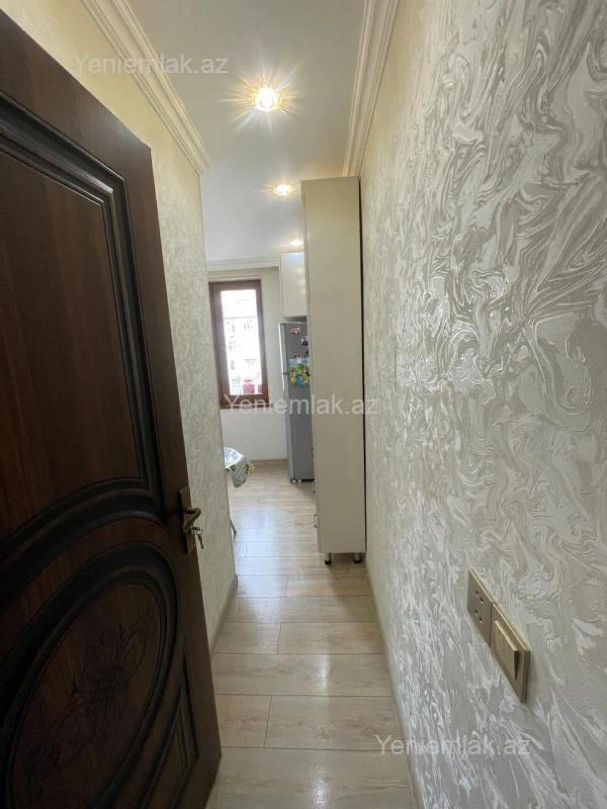 Satılır 2 otaqlı köhnə tikili 50 m²