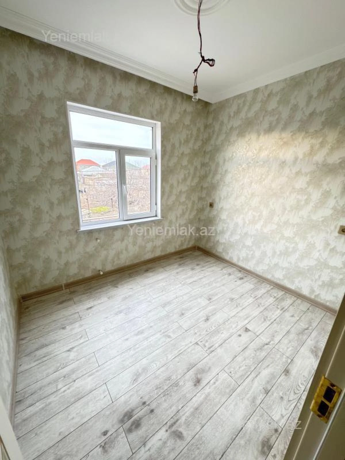 Satılır 4 otaqlı həyət evi 170 m²