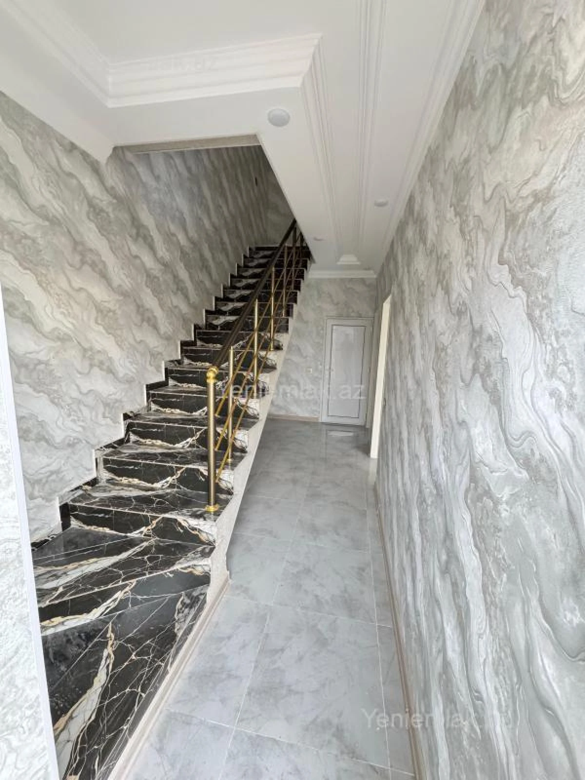 Satılır 4 otaqlı həyət evi 170 m²