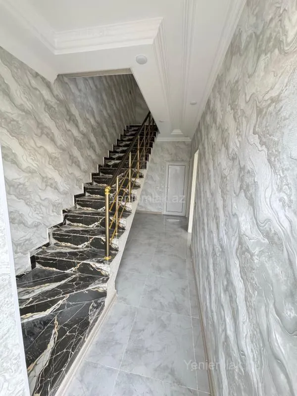 Satılır 4 otaqlı həyət evi 170 m²