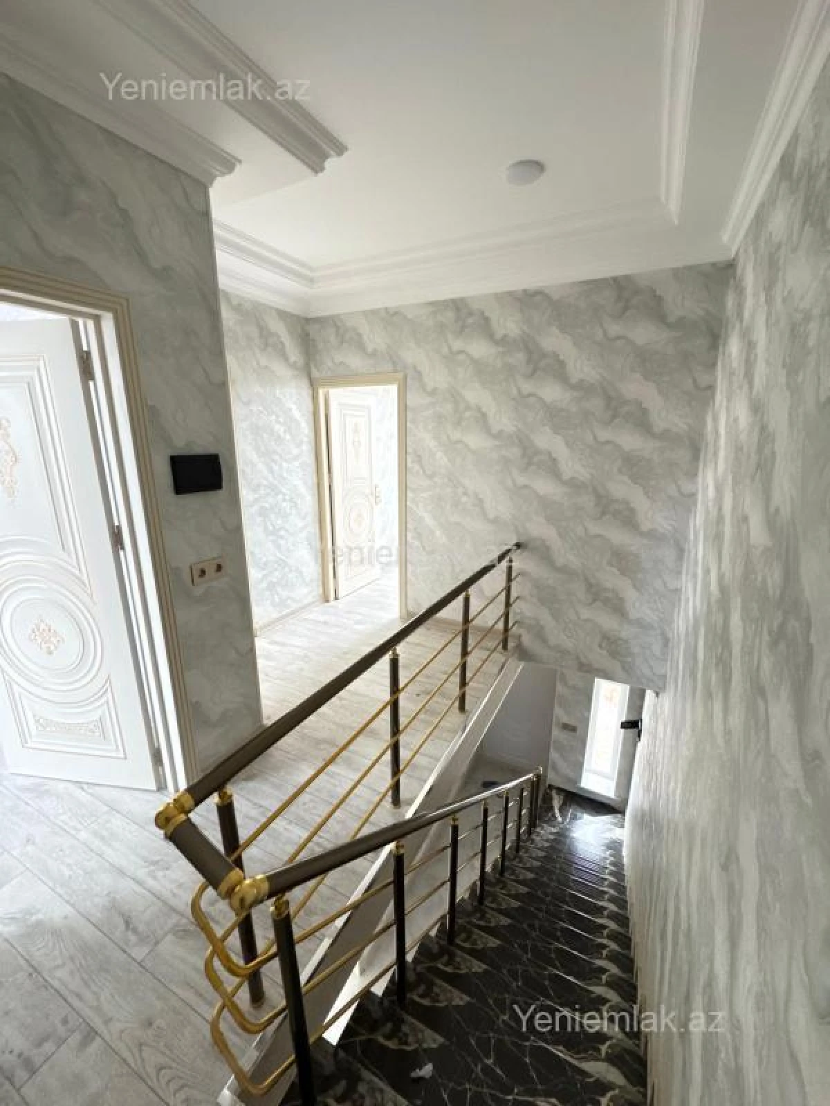 Satılır 4 otaqlı həyət evi 170 m²