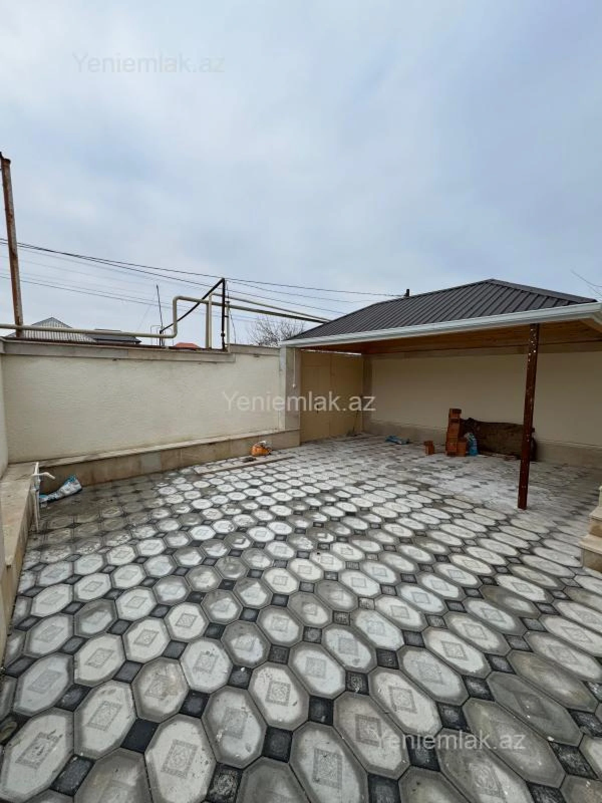 Satılır 4 otaqlı həyət evi 170 m²