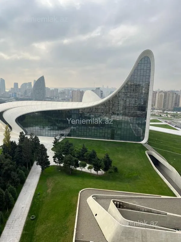 Satılır 3 otaqlı yeni tikili 117 m²