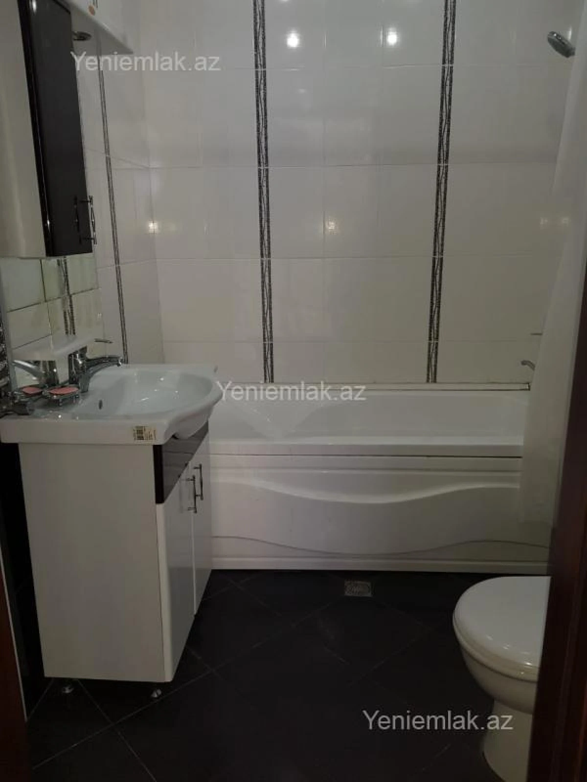 Satılır 3 otaqlı yeni tikili 117 m²