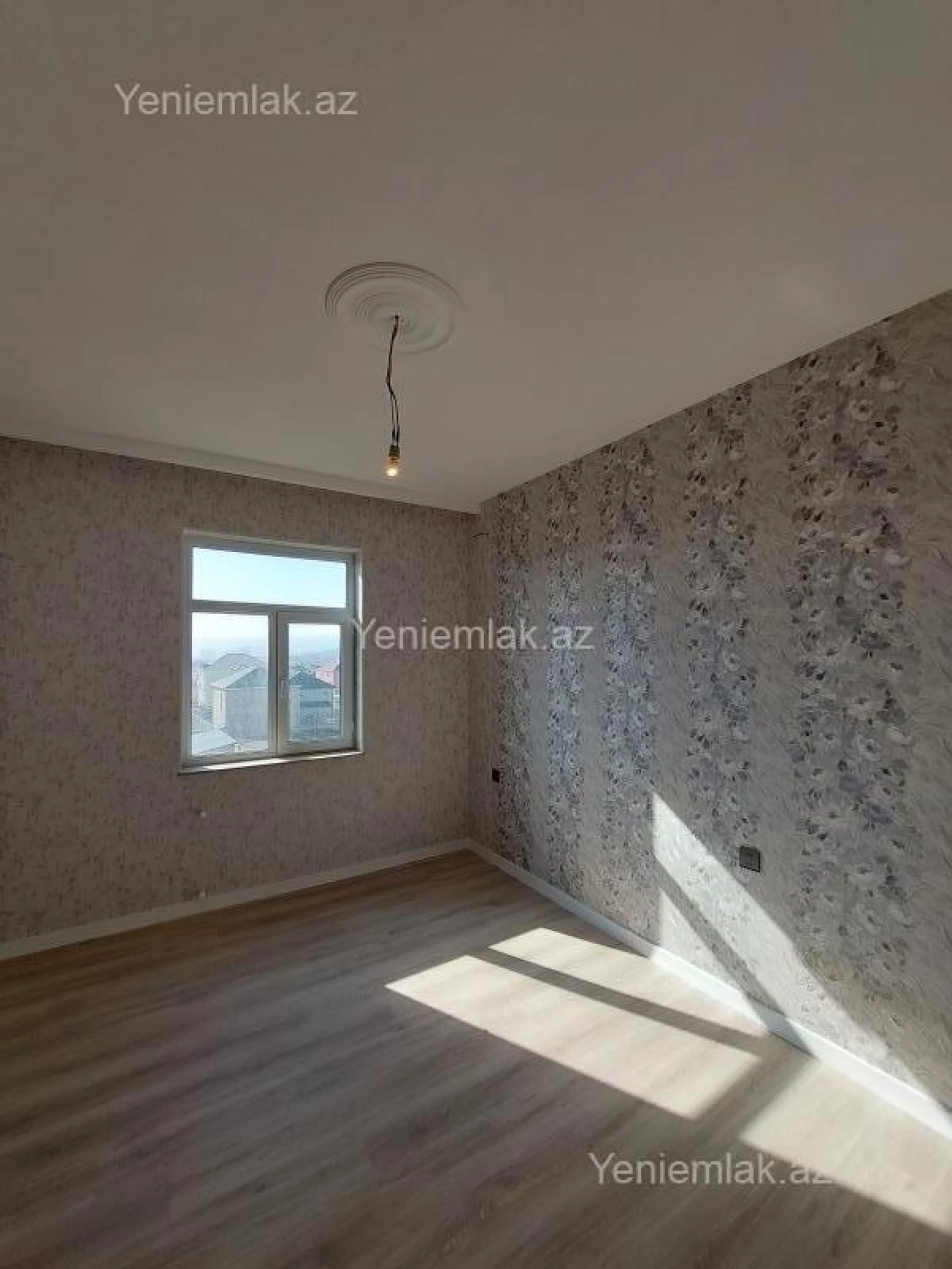 Satılır 4 otaqlı həyət evi 140 m²