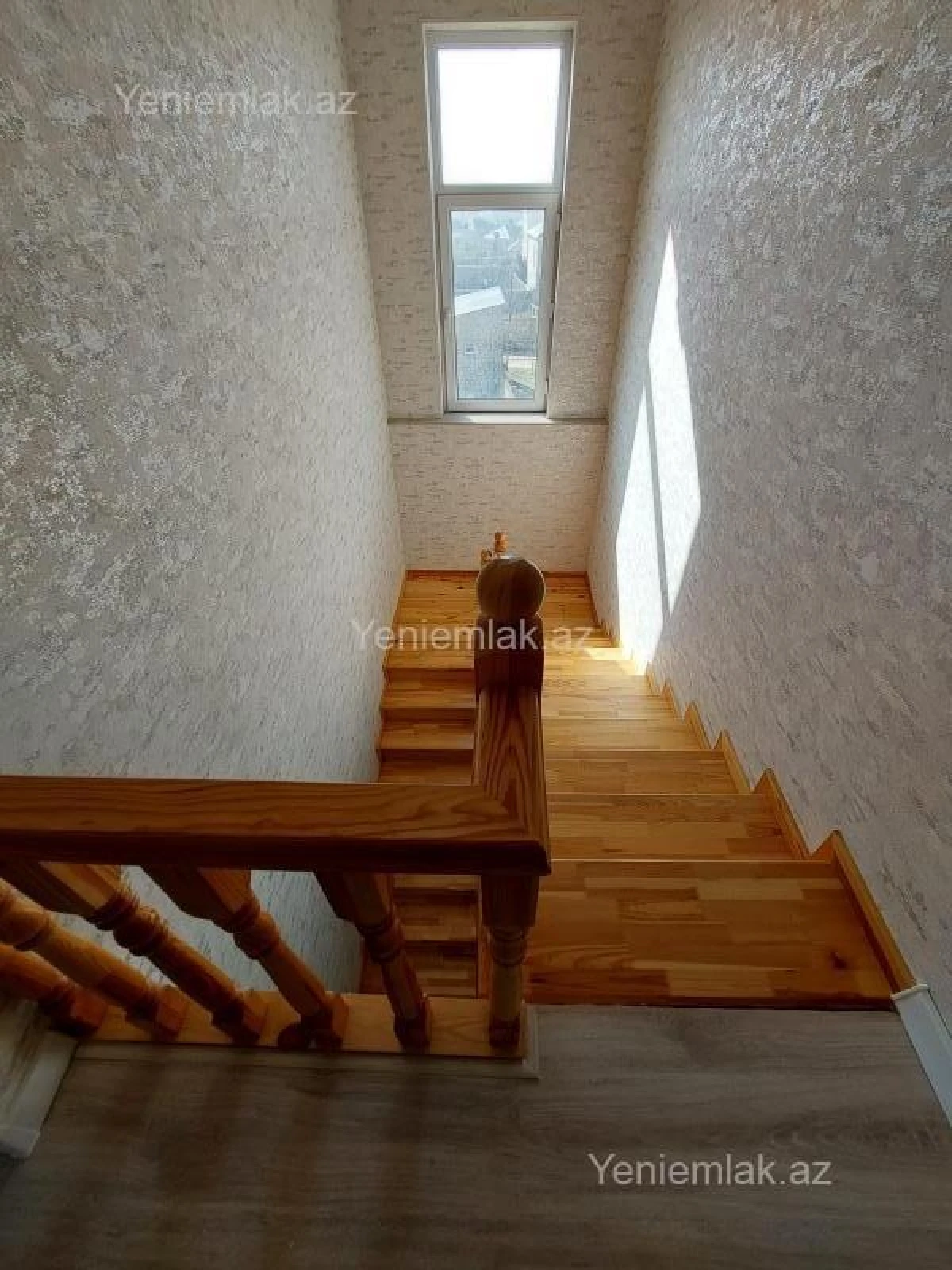 Satılır 4 otaqlı həyət evi 140 m²