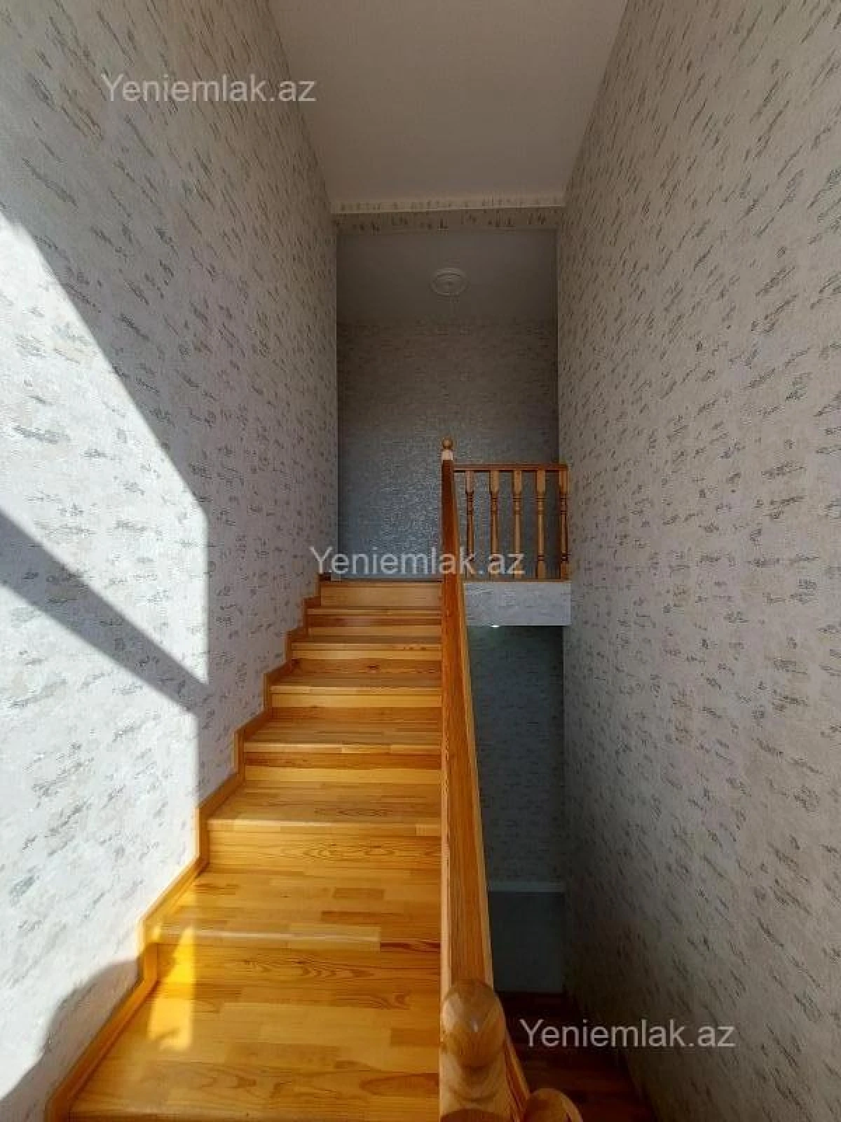 Satılır 4 otaqlı həyət evi 140 m²