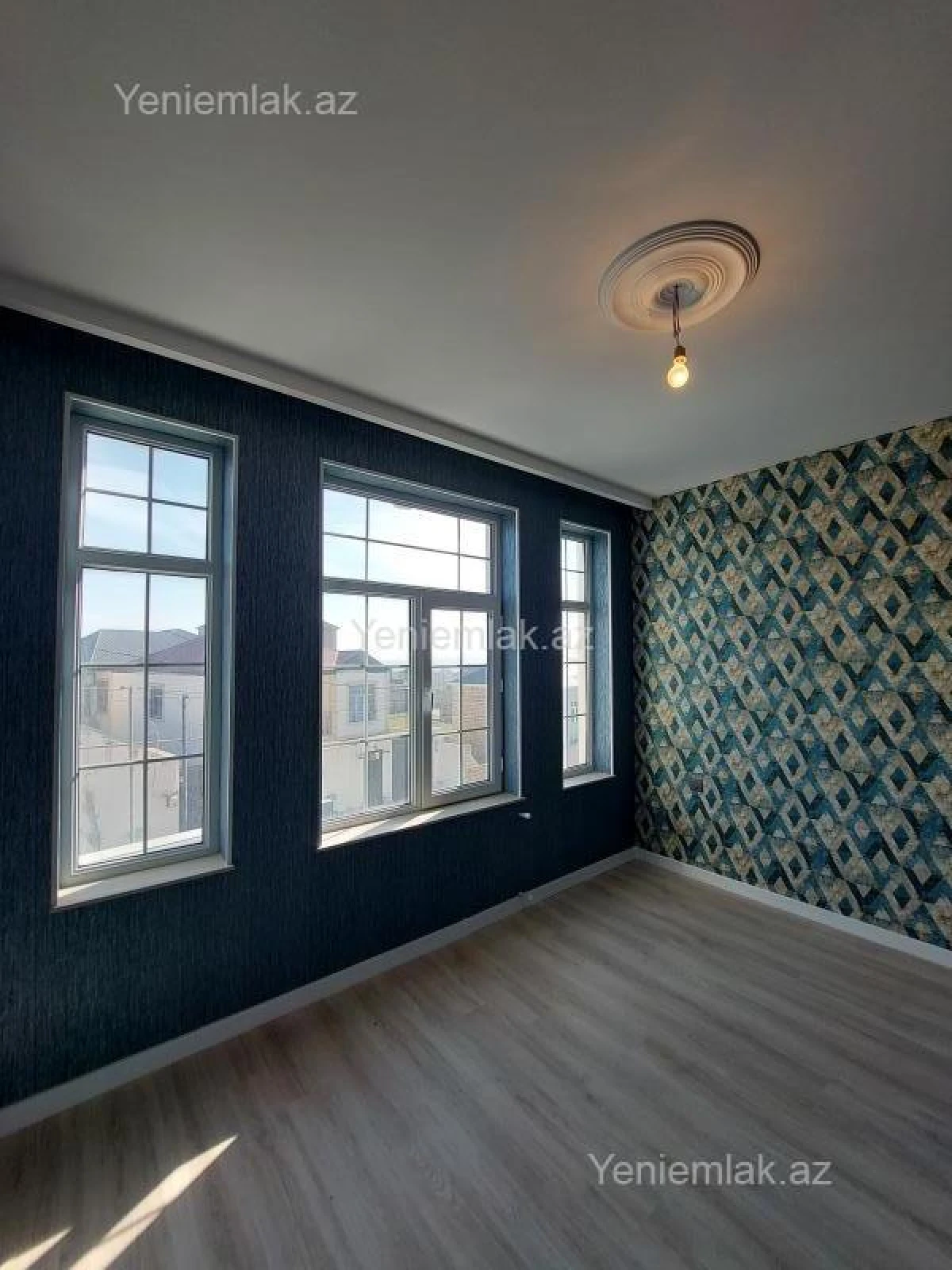 Satılır 4 otaqlı həyət evi 140 m²