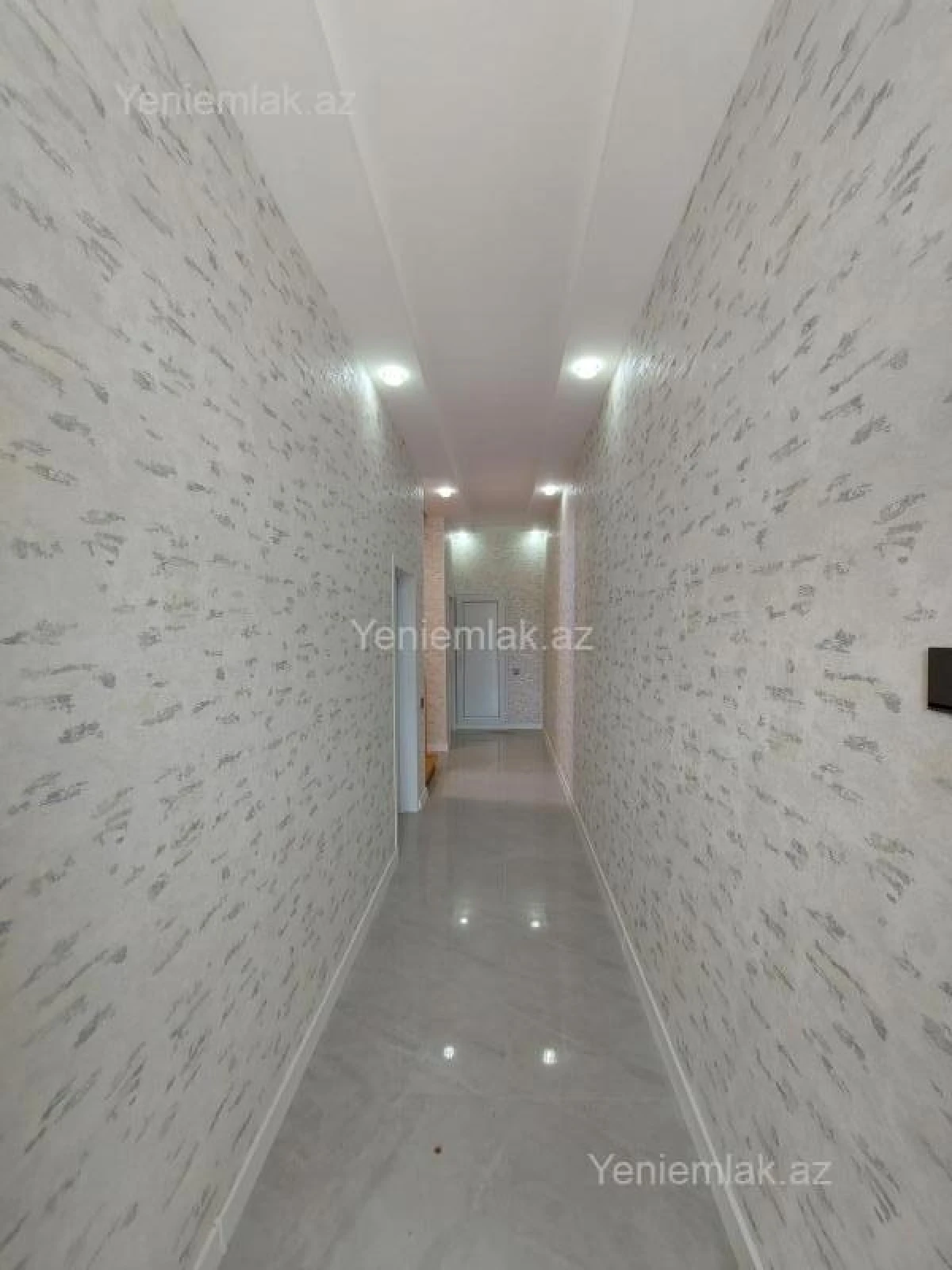 Satılır 4 otaqlı həyət evi 140 m²