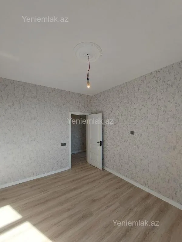 Satılır 4 otaqlı həyət evi 140 m²