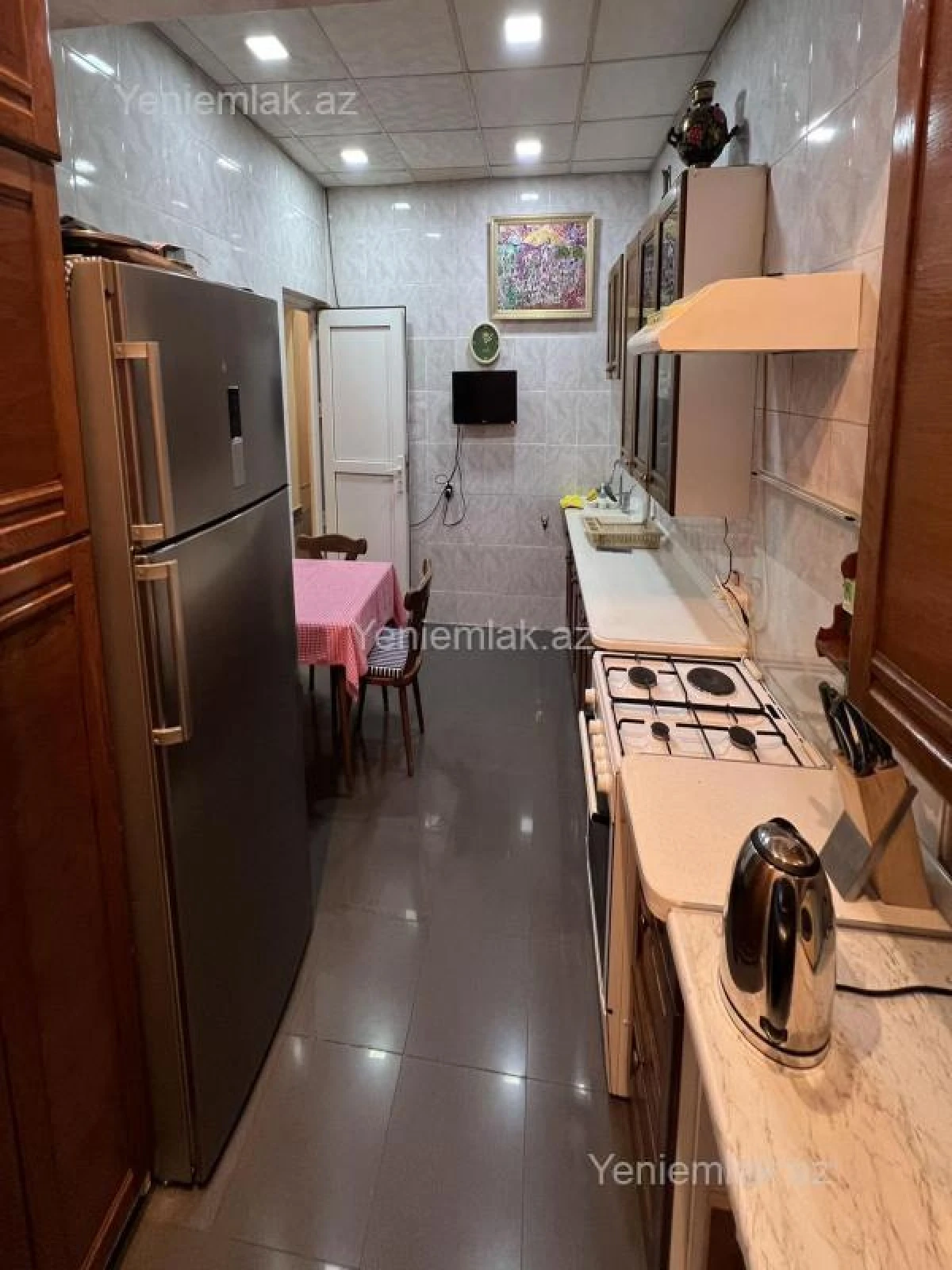 Satılır 5 otaqlı köhnə tikili 155 m²