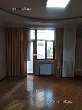 Satılır 4 otaqlı yeni tikili 130 m²