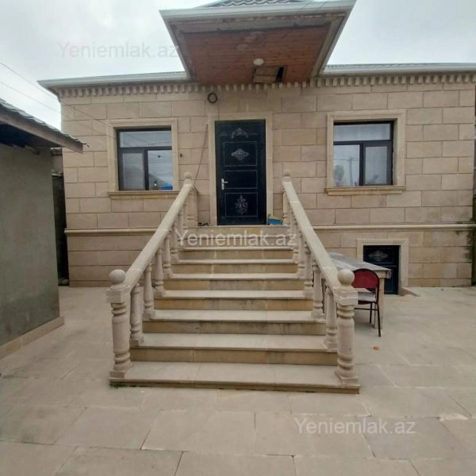 Satılır 4 otaqlı həyət evi 105 m²