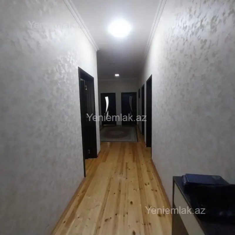 Satılır 4 otaqlı həyət evi 105 m²