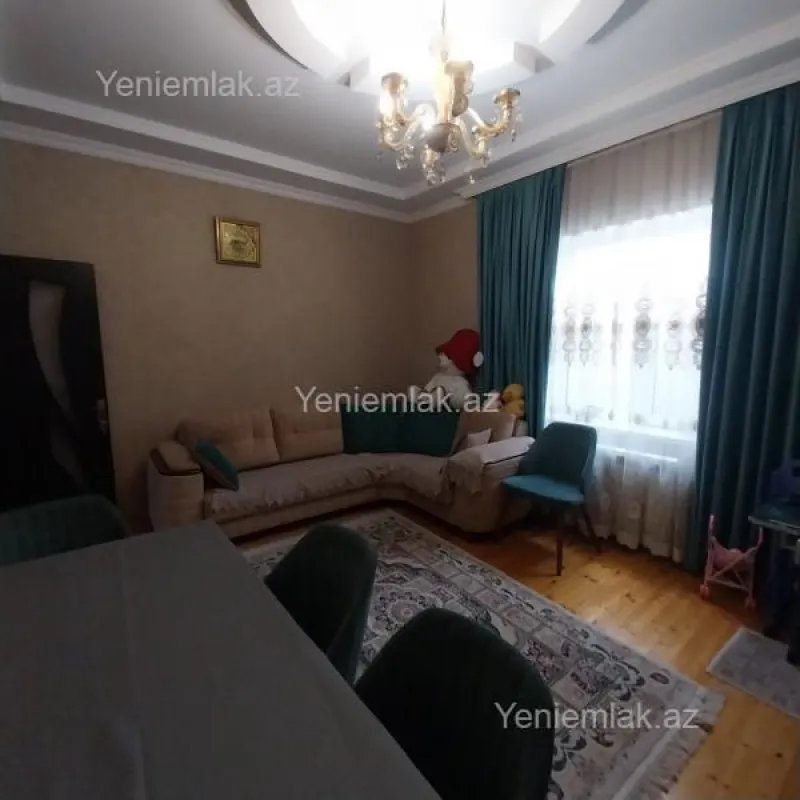 Satılır 4 otaqlı həyət evi 105 m²