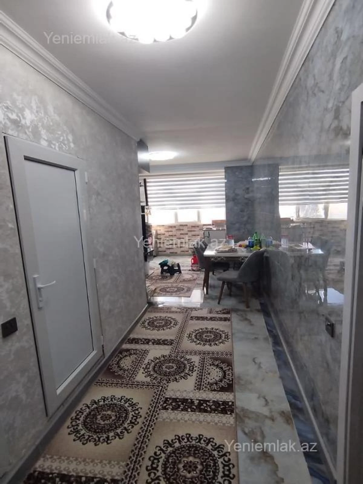 Satılır 5 otaqlı köhnə tikili 130 m²