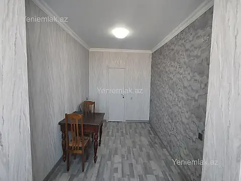 Satılır 5 otaqlı köhnə tikili 130 m²