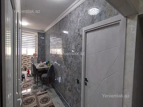 Satılır 5 otaqlı köhnə tikili 130 m²