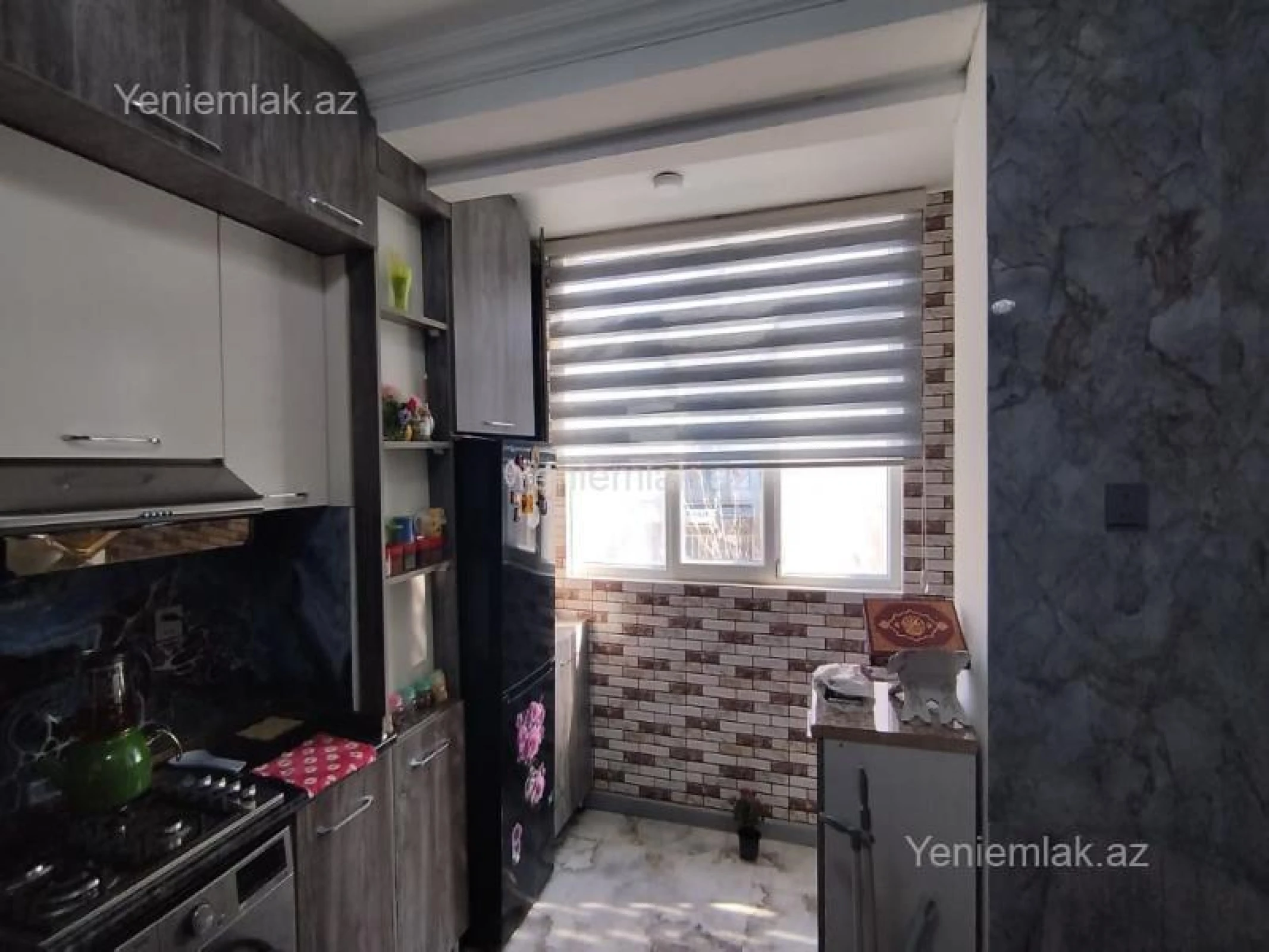 Satılır 5 otaqlı köhnə tikili 130 m²