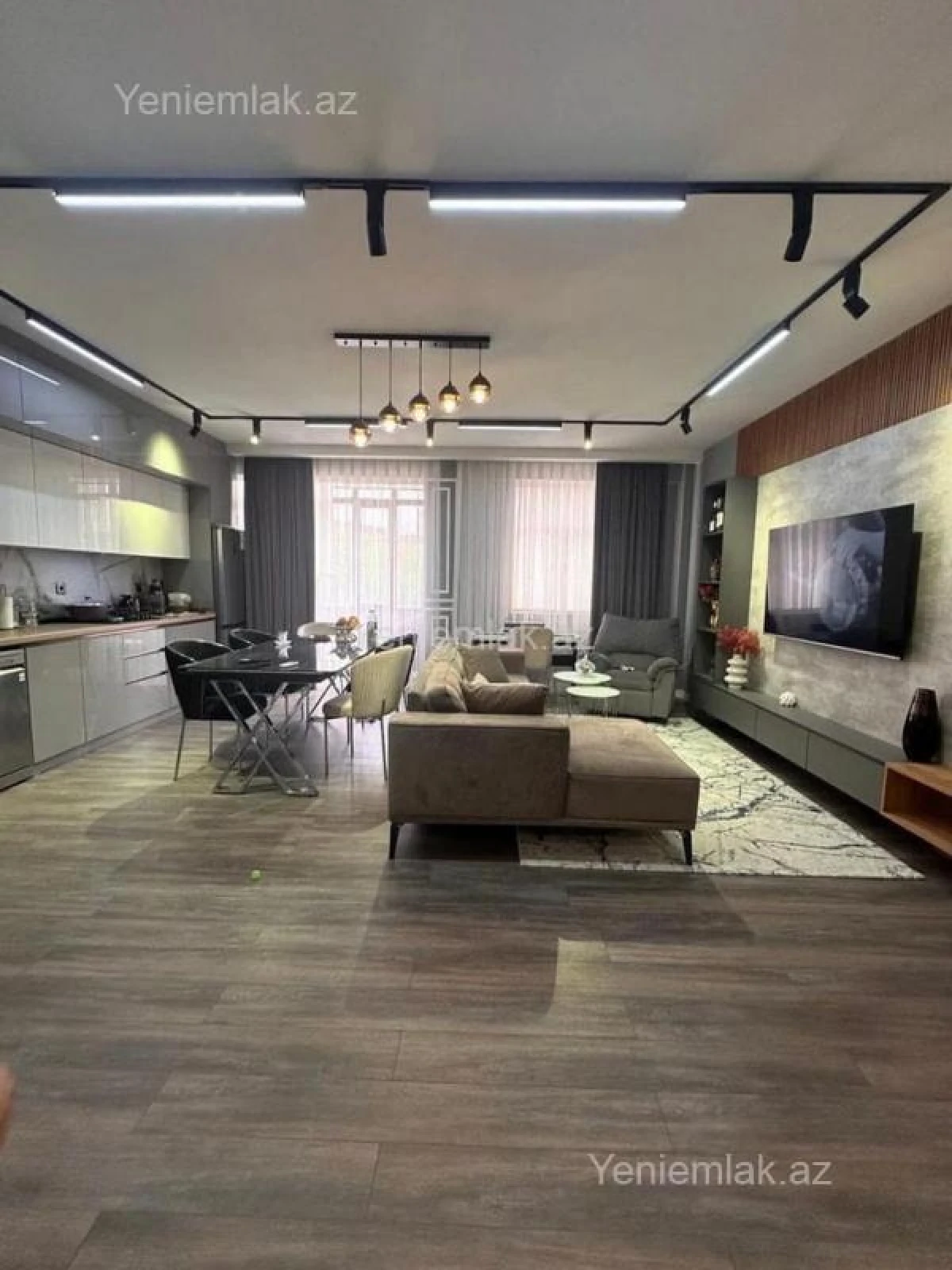 Satılır 3 otaqlı yeni tikili 110 m²
