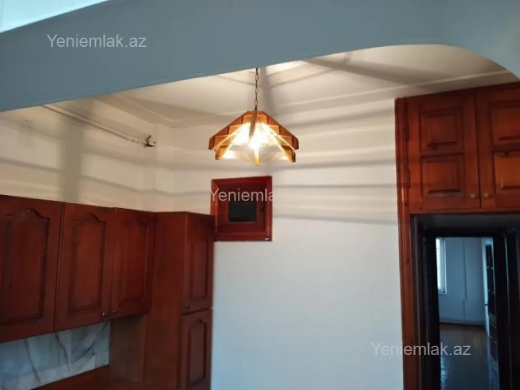 Satılır 3 otaqlı yeni tikili 75 m²