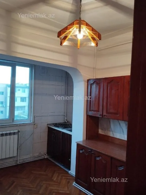 Satılır 3 otaqlı yeni tikili 75 m²