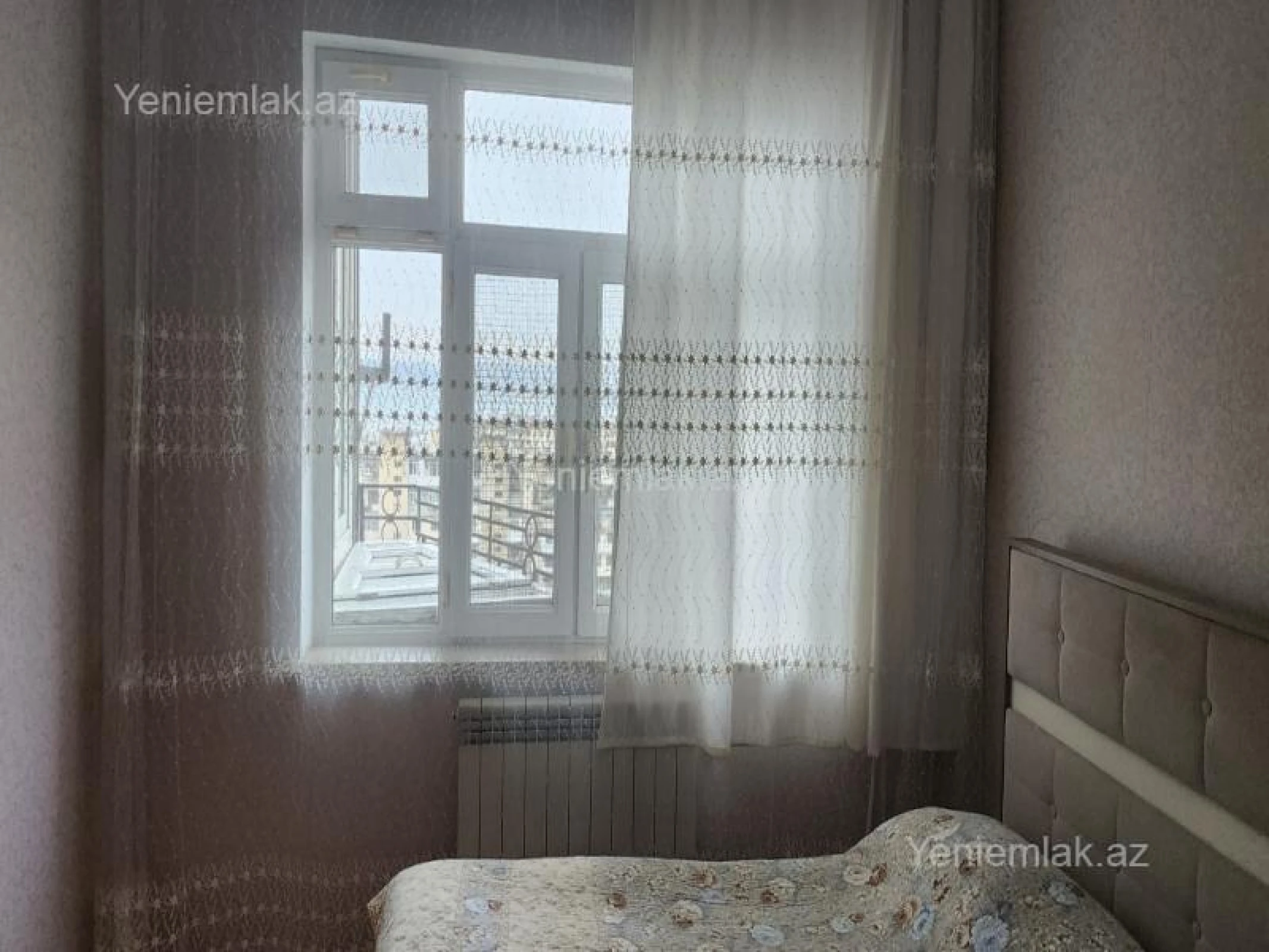 Satılır 2 otaqlı köhnə tikili 60 m²