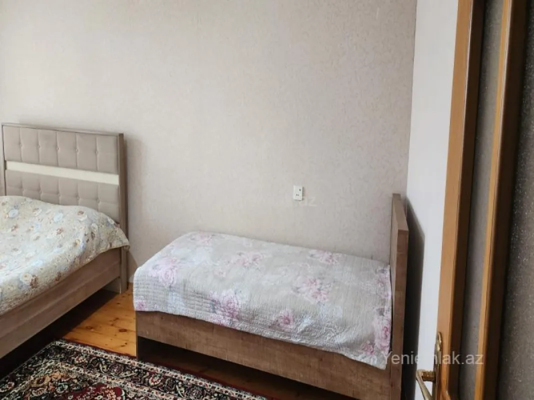 Satılır 2 otaqlı köhnə tikili 60 m²