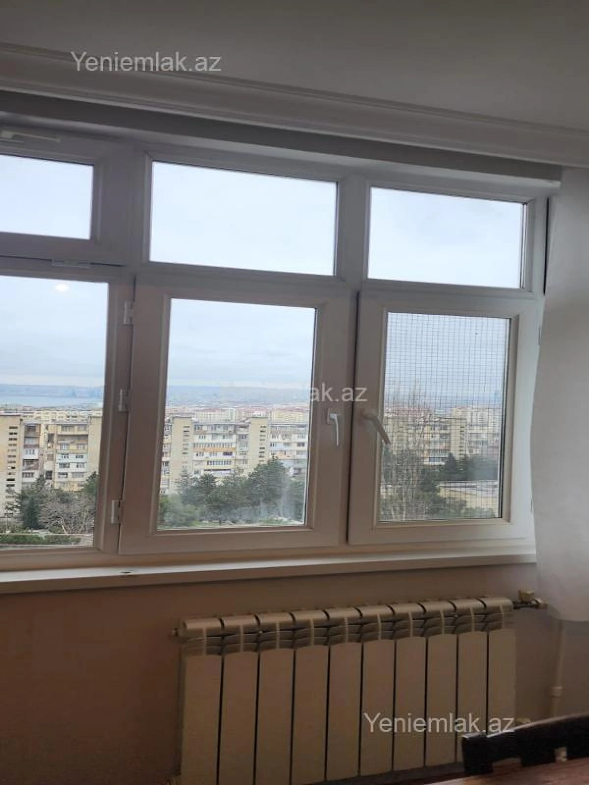 Satılır 2 otaqlı köhnə tikili 60 m²