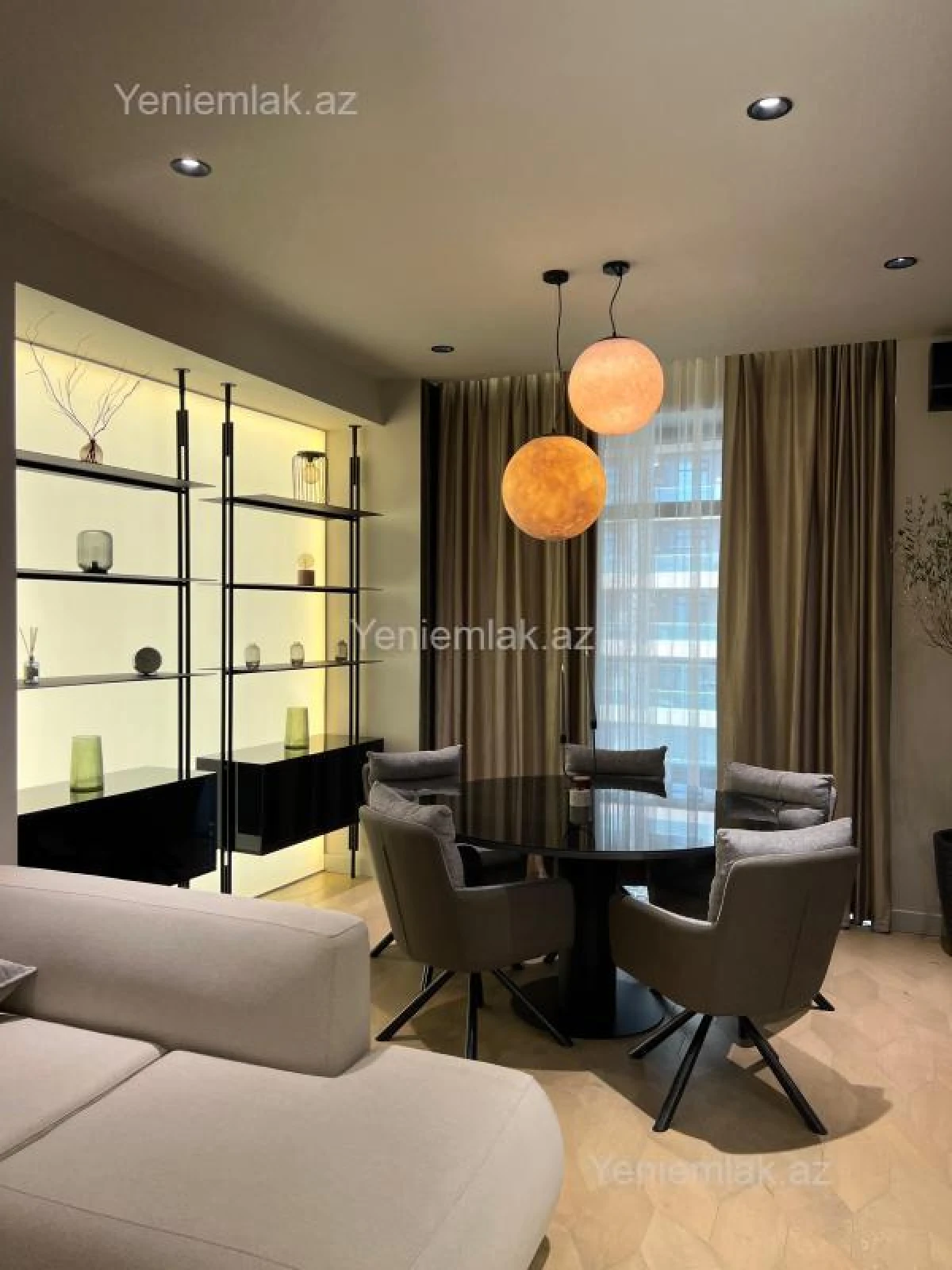 Satılır 3 otaqlı yeni tikili 150 m²