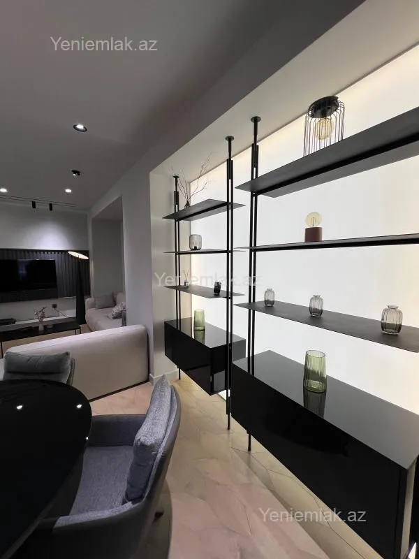 Satılır 3 otaqlı yeni tikili 150 m²