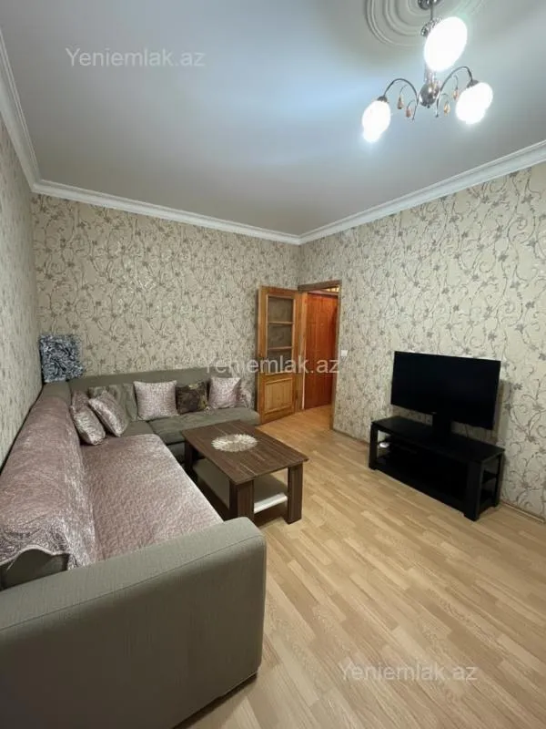 Satılır 2 otaqlı köhnə tikili 45 m²