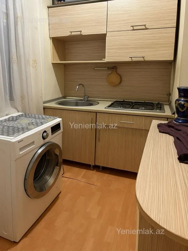 Satılır 2 otaqlı köhnə tikili 45 m²