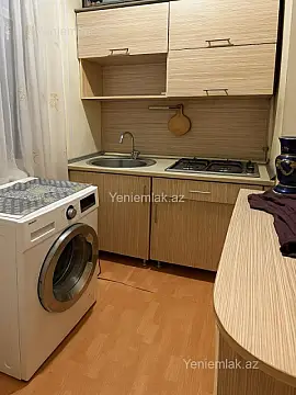 Satılır 2 otaqlı köhnə tikili 45 m²