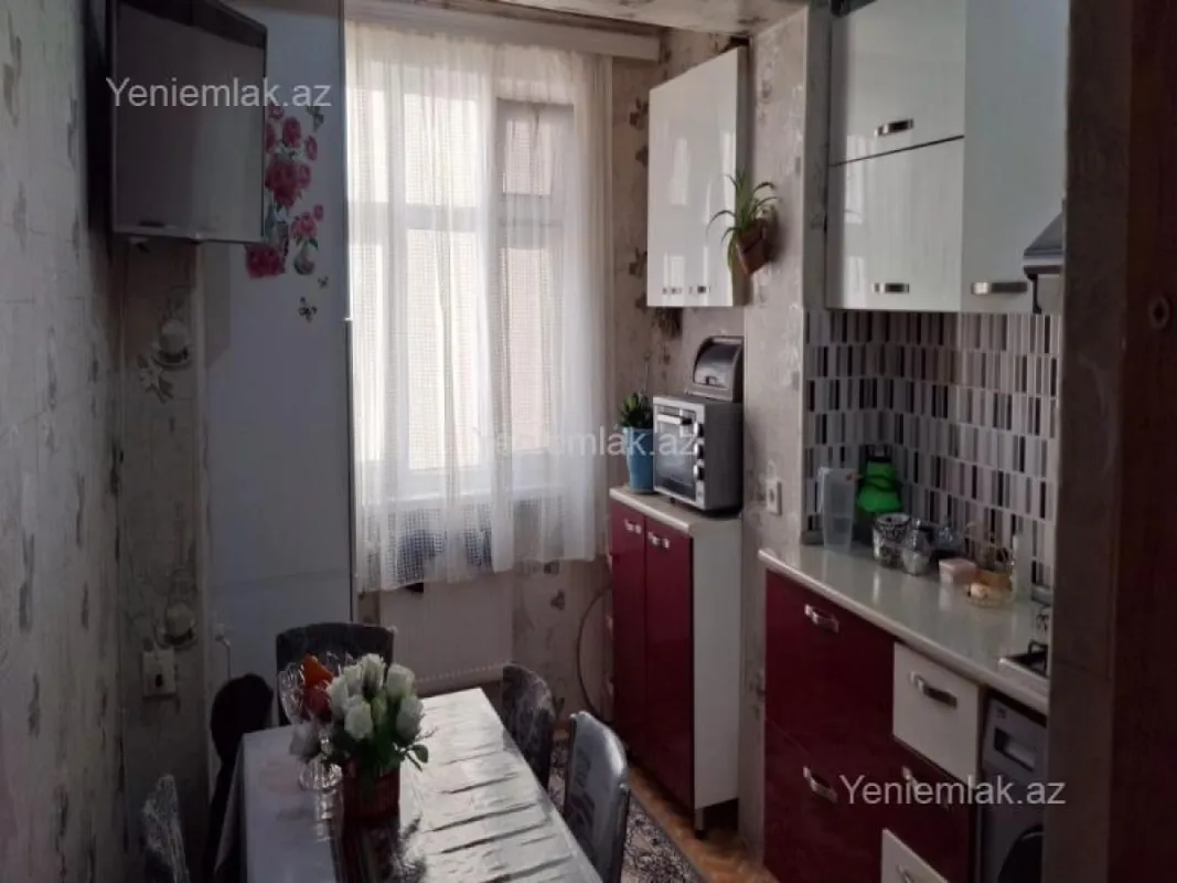Satılır 3 otaqlı köhnə tikili 62 m²